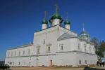 Трапезная Благовещенская церковь в Переславле